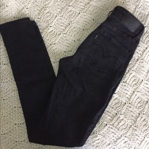 Levi’s Black high-rise skinny jeans